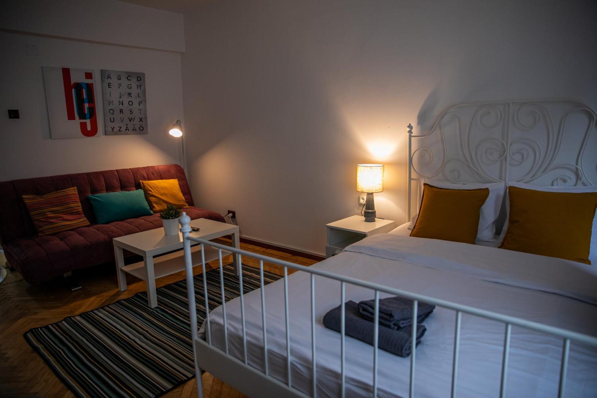 Color Apartment Regina Elisabeta 23 Bucarest Extérieur photo